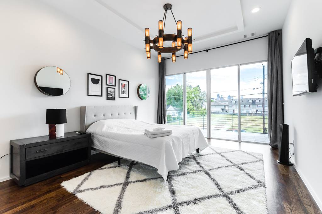 2032 N Prairie Ave L2BNB (6)